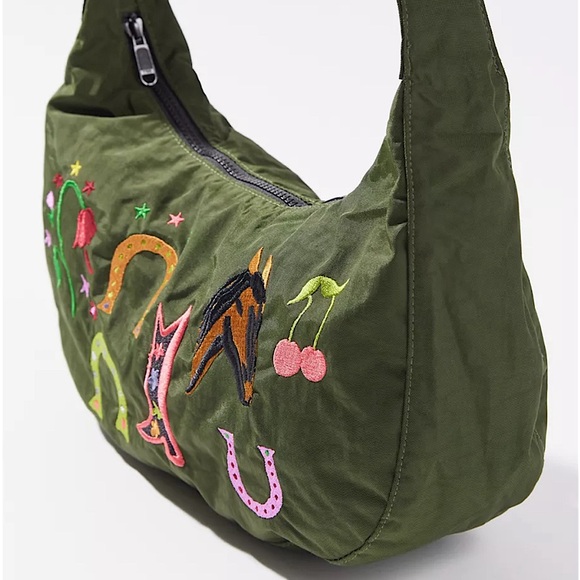 BAGGU Handbags - RARE NWOT BAGGU X Jessica Williams Embroidered Medium Crescent Bag HORSE Western